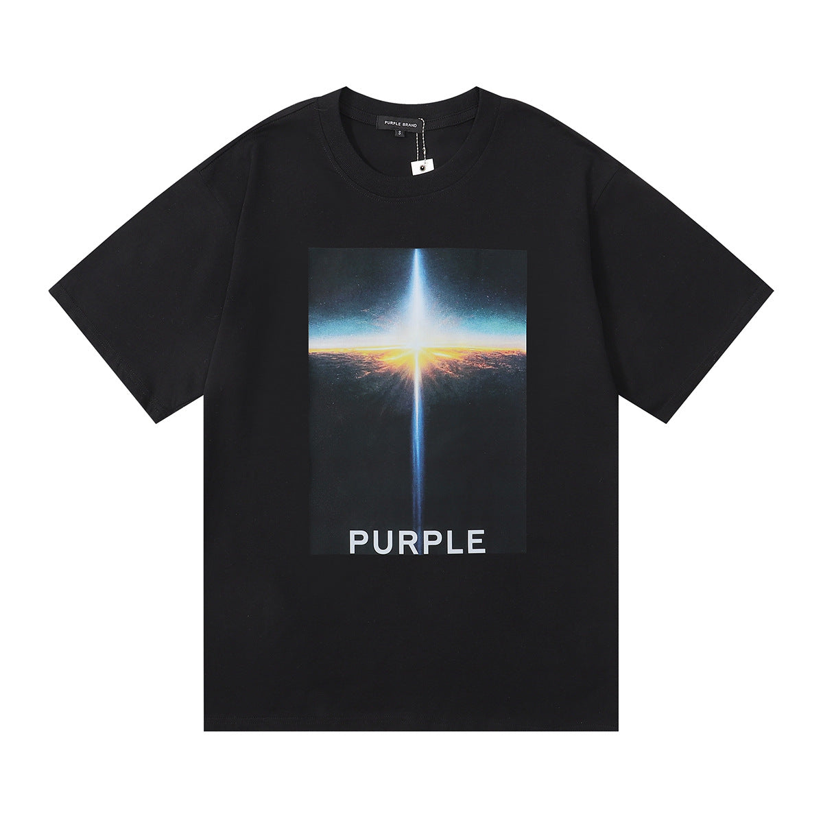 Le nouveau t-shirt à manches courtes frais insuffle à vos looks d'été une sensation revitalisante qui vous garde énergique