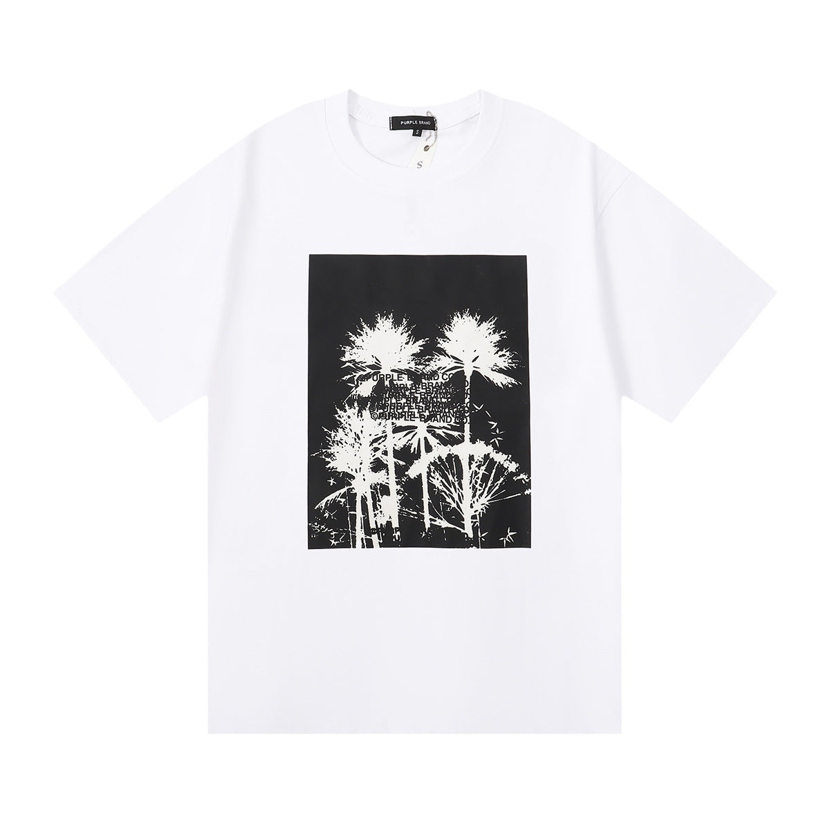 La nueva camiseta clásica de manga corta añade infinitas posibilidades a tus conjuntos de verano y mantiene tu estilo fresco en todo momento