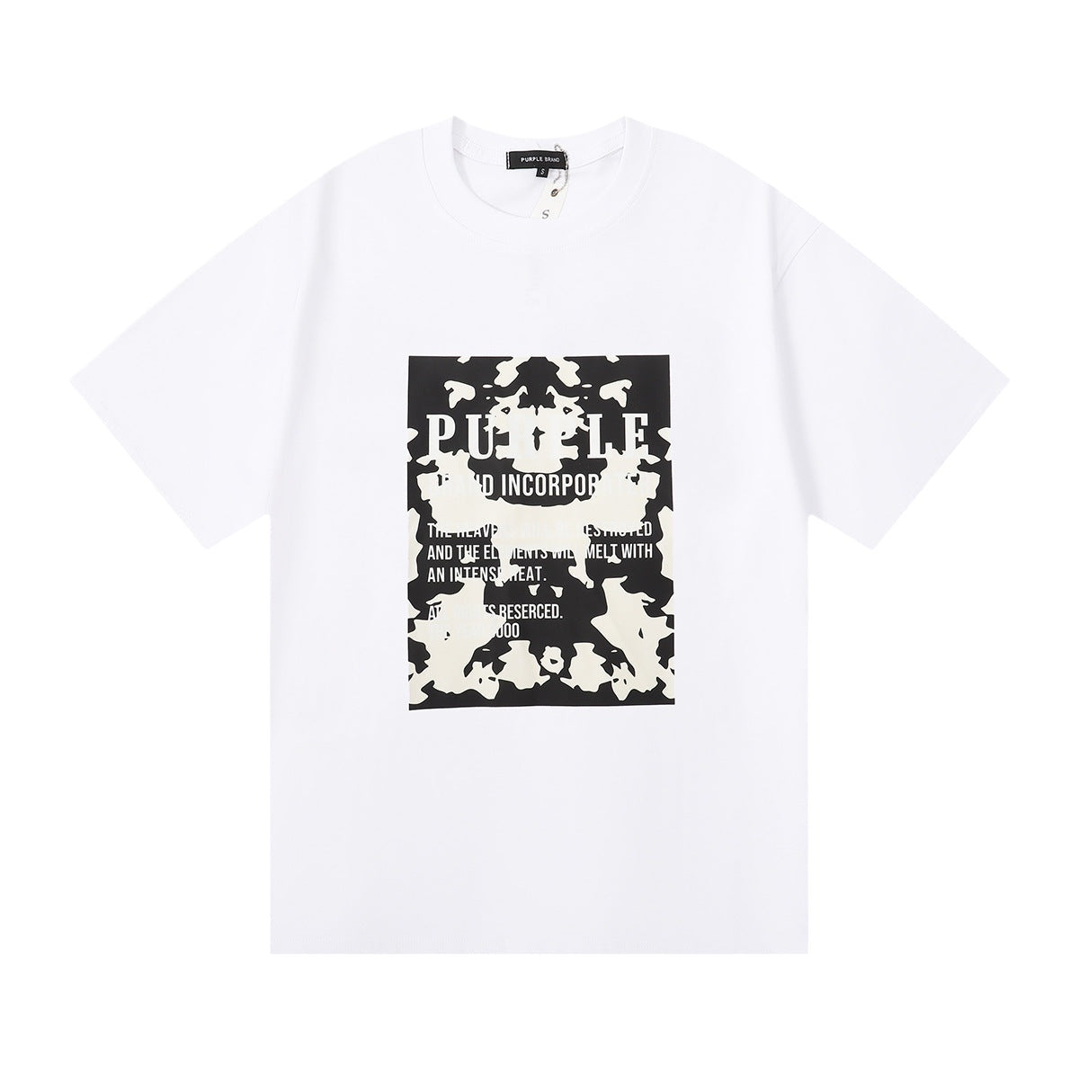 La nueva camiseta clásica de manga corta añade infinitas posibilidades a tus conjuntos de verano y mantiene tu estilo fresco en todo momento