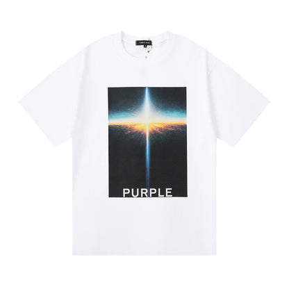 Le nouveau t-shirt à manches courtes frais insuffle à vos looks d'été une sensation revitalisante qui vous garde énergique