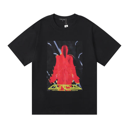 Le nouveau t-shirt à manches courtes frais insuffle à vos looks d'été une sensation revitalisante qui vous garde énergique