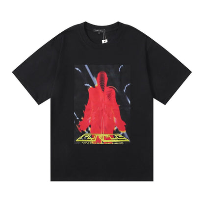 La nueva y elegante camiseta de manga corta muestra un encanto único que te convierte en el centro de atención en las reuniones