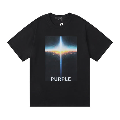 Nueva camiseta minimalista de manga corta adecuada para diversas ocasiones que añade un toque relajado a tus conjuntos