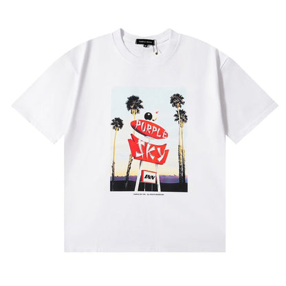 Le nouveau sweat à capuche et le nouveau t-shirt polyvalents vous permettent de changer facilement de style, vous gardant ainsi en confiance à tout moment