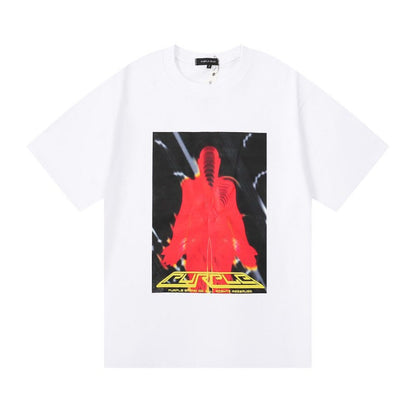 La nueva y elegante camiseta de manga corta añade energía a tus conjuntos de verano y te permite destacar en cualquier entorno