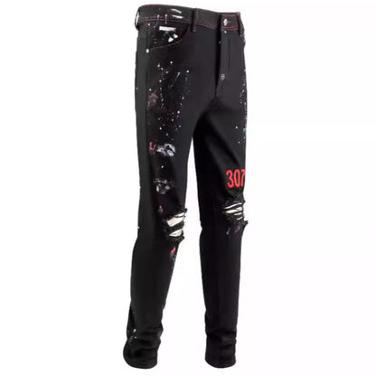Jean slim coupe droite avec détails déchirés, brodés et peints pour un style urbain