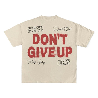 La nueva camiseta de manga corta de moda agrega vitalidad a tus atuendos y te permite destacar en las calles de verano