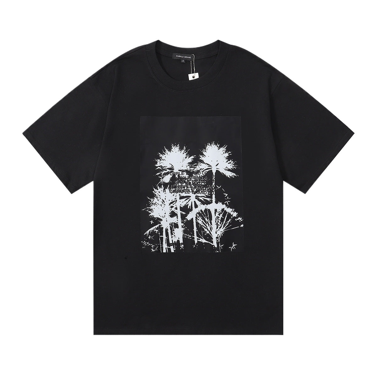 La nueva camiseta clásica de manga corta añade infinitas posibilidades a tus conjuntos de verano y mantiene tu estilo fresco en todo momento